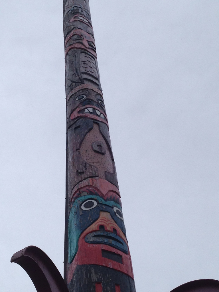 The World's Largest Totem Pole | California Curiosities